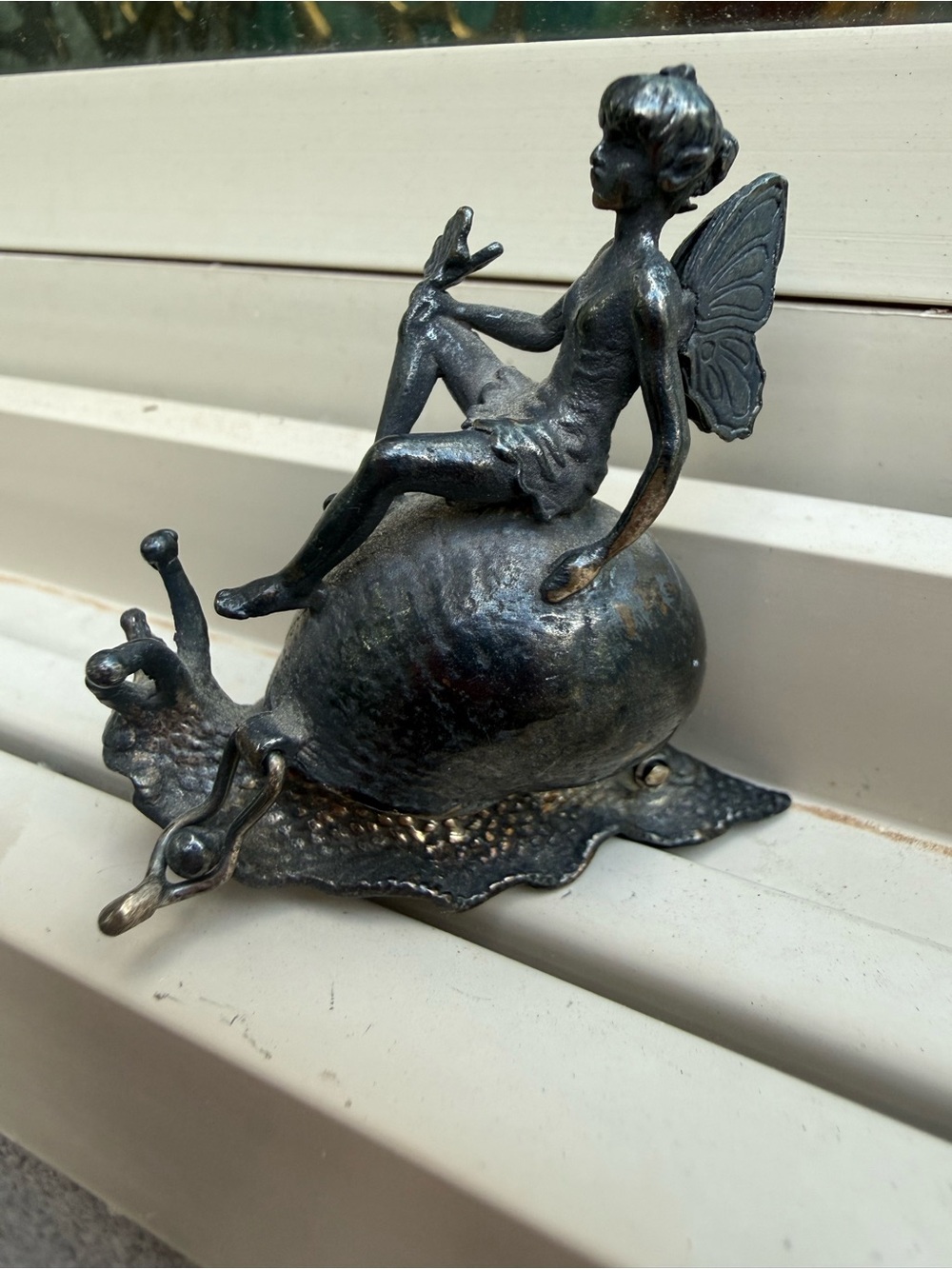 VTGE Mini Cast Metal Fairy Riding Snail Figurine Hinged Trinket Box, Marked B219 - Picture 3 of 9